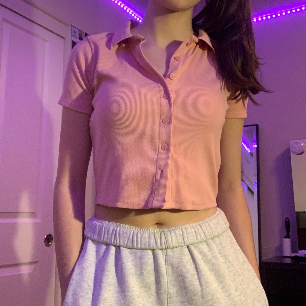 Pink button up shirt w/ collar